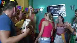 Nero incinta. video  ...