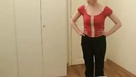 Ragazza bionda tetto ...